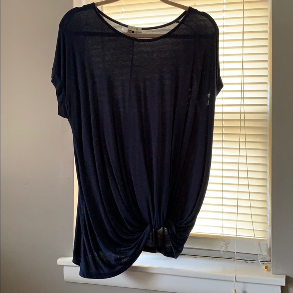 Fanfare Navy blue tee with twist - boutique